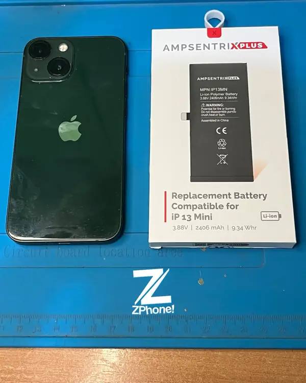 iPhone 13 mini · Cambio de batería · Batería nueva